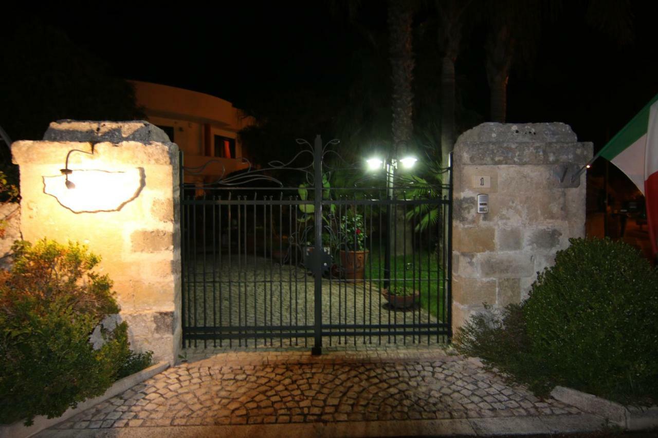 B & B Paradise Melendugno Dış mekan fotoğraf